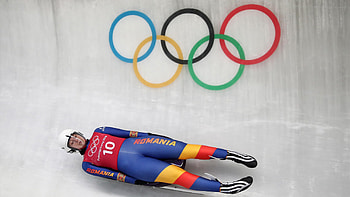 Raluca Stramaturaru, Luge HD wallpaper