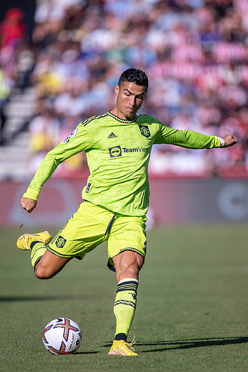 Cristiano Ronaldo, Legend, Sport, Soccer, CristianoRonaldo, United, CR7, Cris, Football HD phone wallpaper