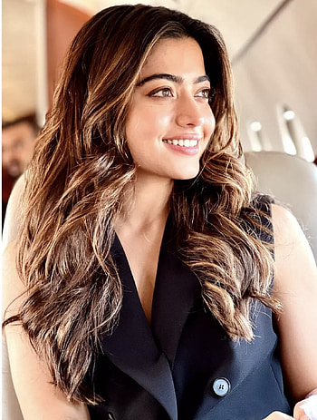 Rashmika Mandana, celebrity, face, lip, beauty, kollywood, bollywood, people HD phone wallpaper