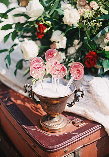 Flowers, Pink, Candies, Miscellanea, Miscellaneous, Cup, Lollipops HD phone wallpaper