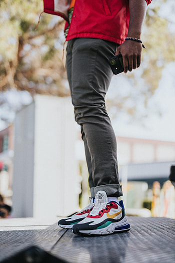 Hand, Miscellanea, Miscellaneous, Legs, Sneakers, Style HD phone wallpaper