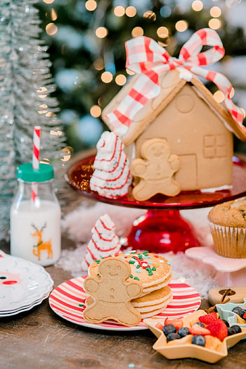 Christmas morning spread, Delicious breakfast, Perfect start, Celebration vibes HD phone wallpaper