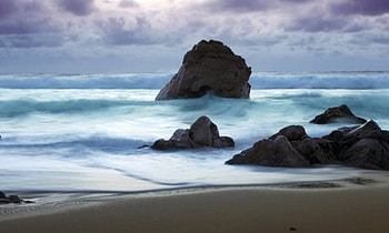 Big Surf, sky, sand, rocks, surf HD wallpaper
