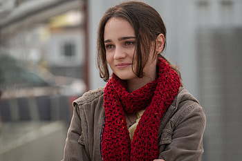 Beautiful smile, Aisling Franciosi, actress, 2022 HD wallpaper