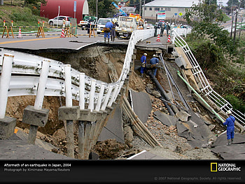 Earthquake Damage, road, city, men, mountain HD wallpaper
