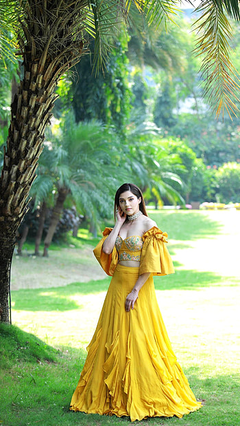Mehreen Pirzada, actress, beautiful, green, bollywood, elegant, yellow dress, fashion, long dress HD phone wallpaper