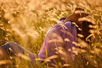 Feel The Sunlight, sunlight, field, wheat, autumn, nature, gold, woman, gloden HD wallpaper