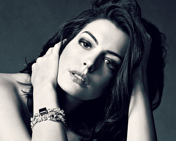Anne Hathaway, white, black, bw, girl, actress, hand, woman, jewel, face HD wallpaper