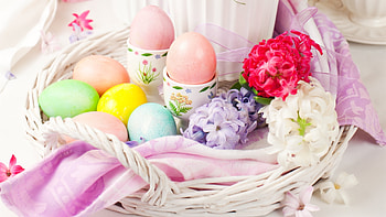 easter eggs, basket, flowers, eggcups, eggs HD wallpaper