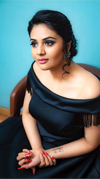 Sreemukhi, telugu actress, model HD phone wallpaper