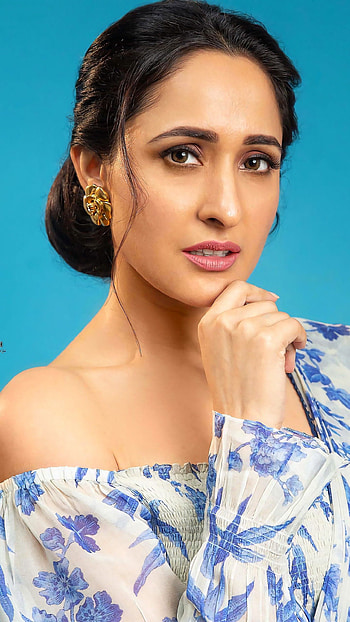 Pragya jaiswal, telugu actress HD phone wallpaper