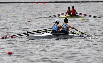 Japan’s Chiaki Tomita and Ayami Oishi, Rowing HD wallpaper