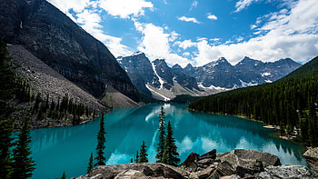 Moraine Lake, Ultra , Background , Banff National Park HD wallpaper