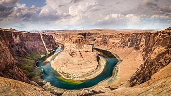 Horseshoe Bend, Arizona rocks, USA clouds HD wallpaper