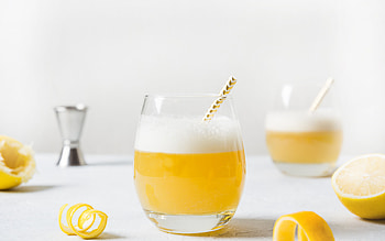 Bourbon twist, Unique combinations, Lemon-infused, Refreshing indulgence HD wallpaper