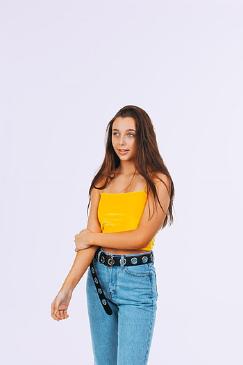 Emma Chamberlain, Dolan Twins, Outfits HD phone wallpaper