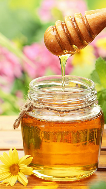 Honey jar, Sweet golden nectar, Irresistibly sweet, Nature's sweetener HD phone wallpaper