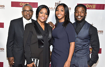 CeCe Winans, Music icon, Spiritual sound, Soulful melodies HD wallpaper