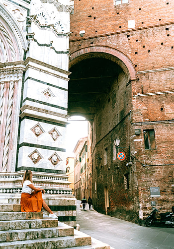 Siena travel guide, Historical sights, Tuscan city, Must-visit places HD phone wallpaper