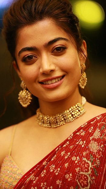 Rashmika mandanna, telugu actress, saree beauty HD phone wallpaper