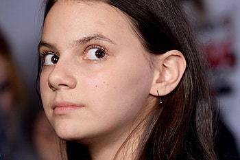 Dafne Keen , Young actress, Rising star, Natural talent HD wallpaper