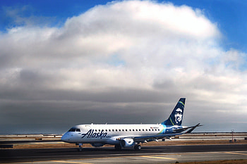 Alaska Airlines, Mileage redemption, Alaska Mileage Plan, Frequent flyer program HD wallpaper