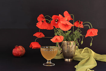poppies, still life, pomergranate, juice, red, vase, veil, glass HD wallpaper