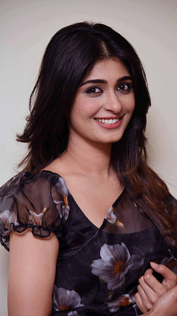 Aditi prabhudeva, kannada actress HD phone wallpaper