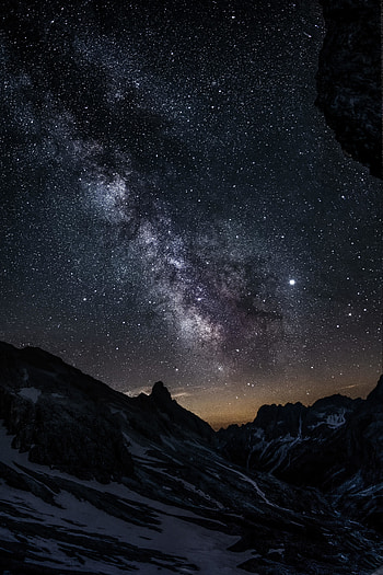 Valley, mountain, night, starry sky HD phone wallpaper