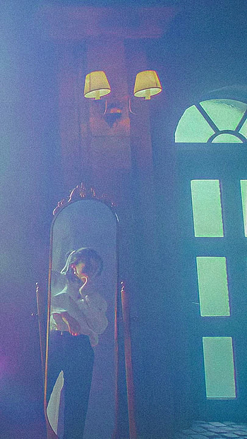 Hyunjin play with fire, kpop, stray kids HD phone wallpaper