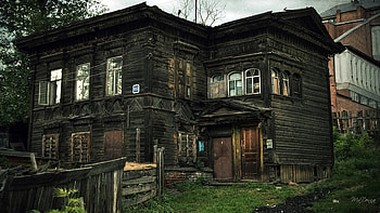 Old But Never Forgotten II, house, fence, grass, disrepair, old world, home HD wallpaper