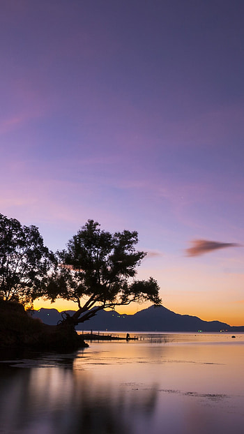 Dawn at Lake Atitlan, Panajachel Guatemala, Windows 10 spotlight , Tranquil beauty HD phone wallpaper