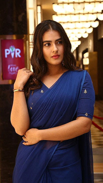 Kavya Thapar, Tollywood Heroine HD phone wallpaper