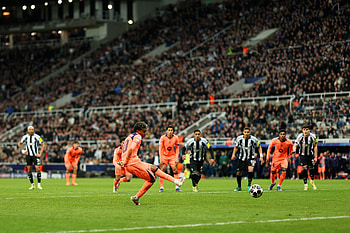 2026 Newcastle vs Barcelona: Lamine Yamal Late Goal, Sports, Soccer, FC Barcelona, Lamine Yamal HD wallpaper