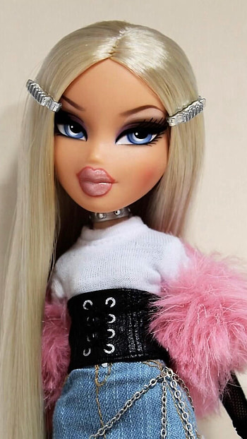 Bratz Dolls, Chloe bratz aesthetic, Baddie aesthetic, Black bratz doll HD phone wallpaper