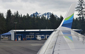 Alaska Airlines, Milk run flight, Unique experience, Multiple destinations HD wallpaper