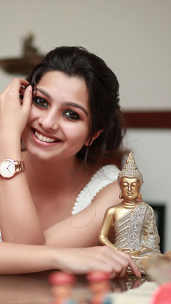 Niranjana Anoop, malayalam actress, gorgeous, model HD phone wallpaper