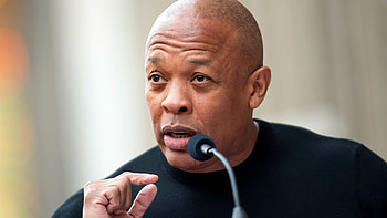 Dr. Dre, Wide-screen , Sleek design, Celeb icon HD wallpaper