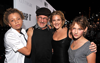 Steven Spielberg, Daughter's aspirations, Unique fascination, Director's support HD wallpaper