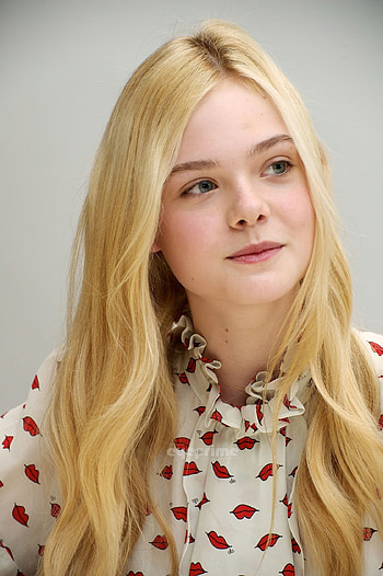 Elle Fanning, Versatile actress, Rising star, Impressive filmography HD phone wallpaper