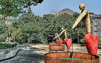 the four red hearts of naples r, city, trees, sculpture, r, park HD wallpaper