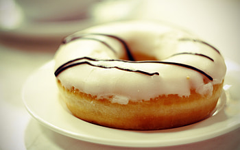 Food, Chocolate, Sweet, Plate, Glaze, Donut, Doughnut HD wallpaper