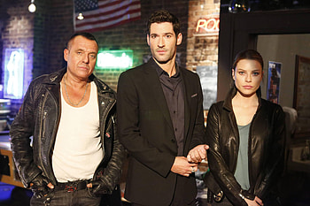 Tom Sizemore, Lauren German, and Tom Ellis, Lucifer HD wallpaper