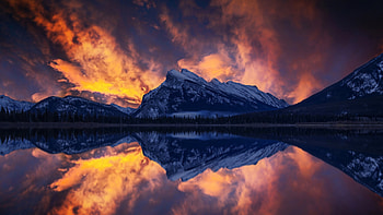 Vermilion Lake, Banff NP, Alberta, lights, clouds, mountains, canada, water, mt rundle, reflections, sunset HD wallpaper