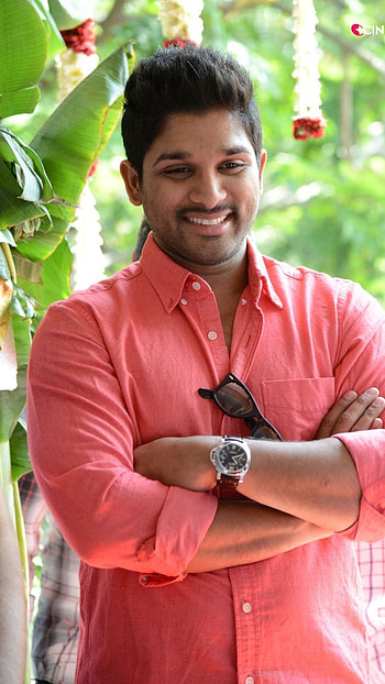 Allu Arjun New, Light Red Shirt HD phone wallpaper