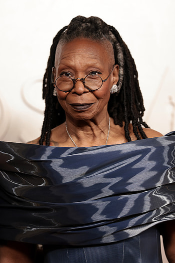 Whoopi Goldberg: Oscars Glamour for Your , Academy Awards (Oscars) HD phone wallpaper