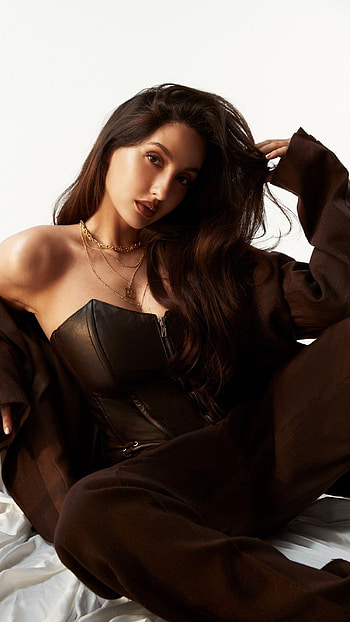 Nora fatehi, bollywood actress HD phone wallpaper