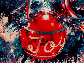 Christmas Decorations, , garland, background, balloons, holiday, decorations, new year, tinsel, christmas tree HD wallpaper