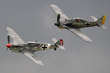 Hispano HA-1112-M1L Buchon & Flugwerk Fw-190, fw 190, wwii, nazi, hispano, flugwerk, focke wulf, buchon HD wallpaper
