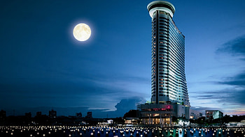 moon over bangkok, night, skyscraper, moon, city HD wallpaper